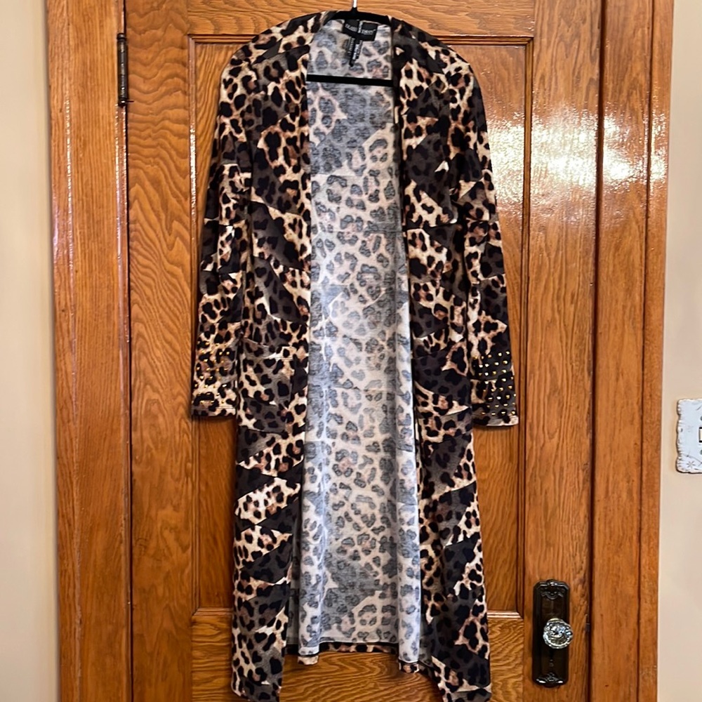 Frank Lyman Leopard Print Cardigan